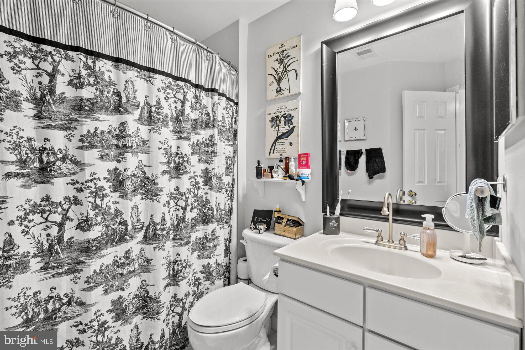 CAMERON STATION - Residential