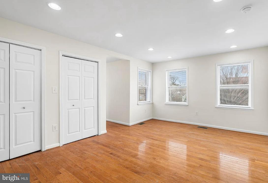 UPTON - Residential Lease