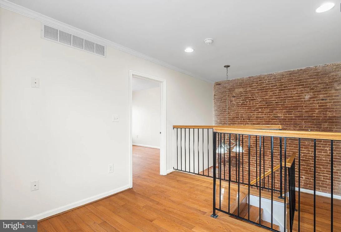 UPTON - Residential Lease