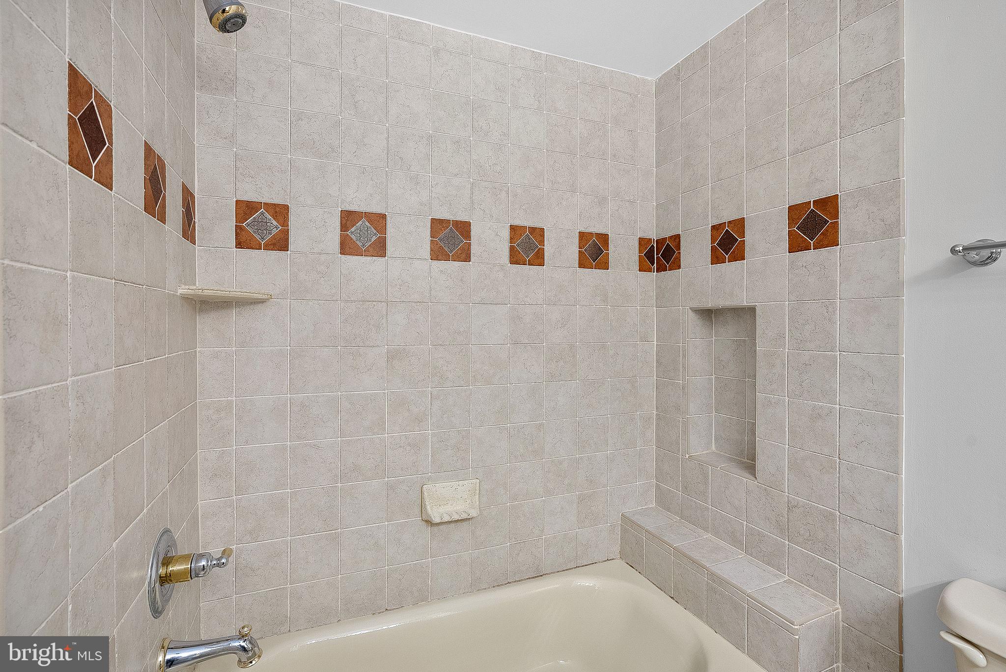 OLD WATERFORD KNOLL - Residential