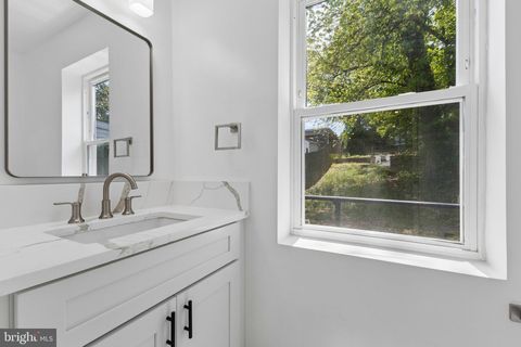 Tiny photo for 4627 H Street SE, WASHINGTON, DC 20019 (MLS # DCDC2259574)