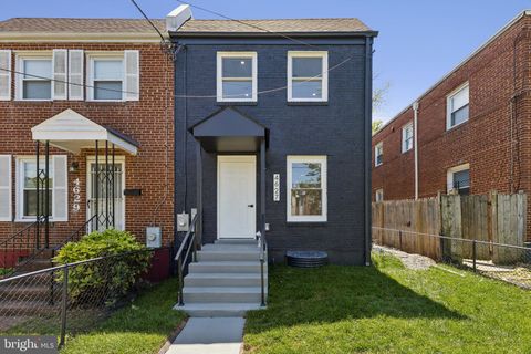 Photo of 4627 H Street SE, WASHINGTON, DC 20019 (MLS # DCDC2259574)