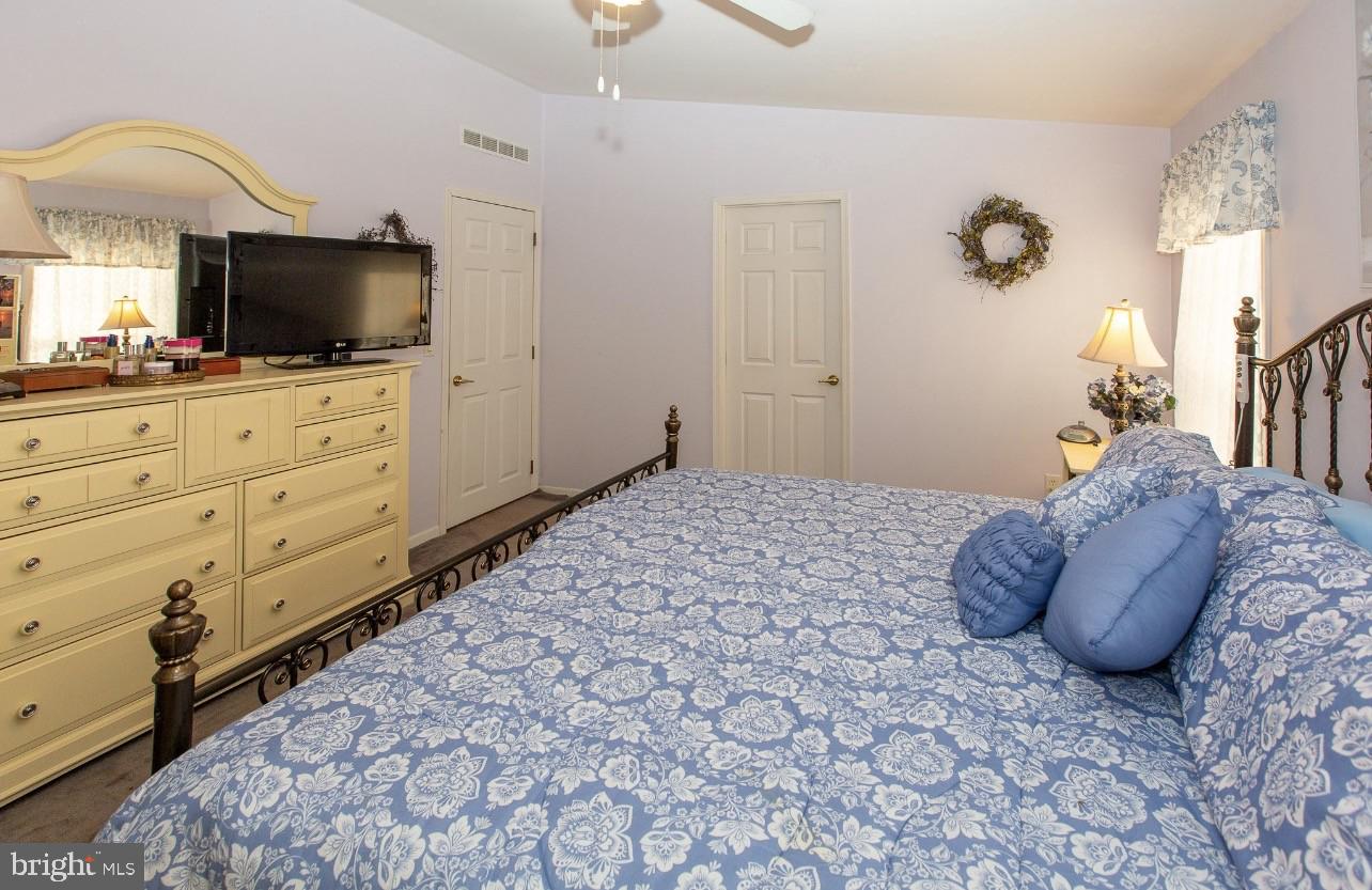 WILLOW RUN - Residential