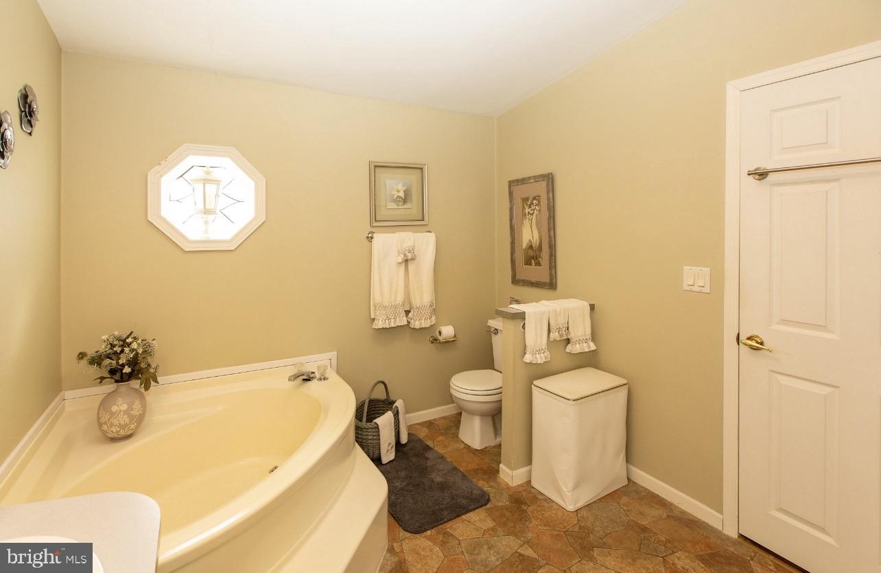 WILLOW RUN - Residential