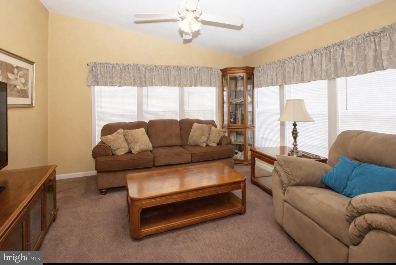 WILLOW RUN - Residential