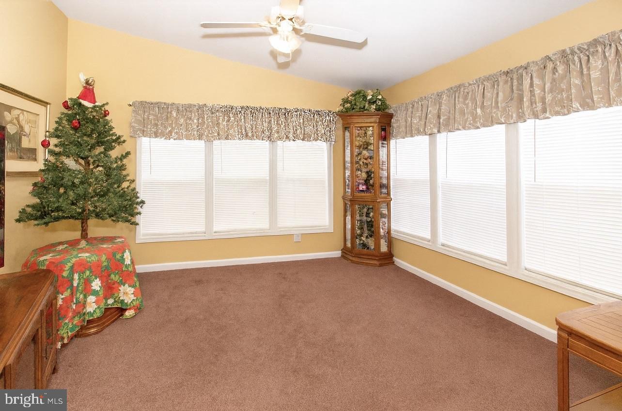 WILLOW RUN - Residential