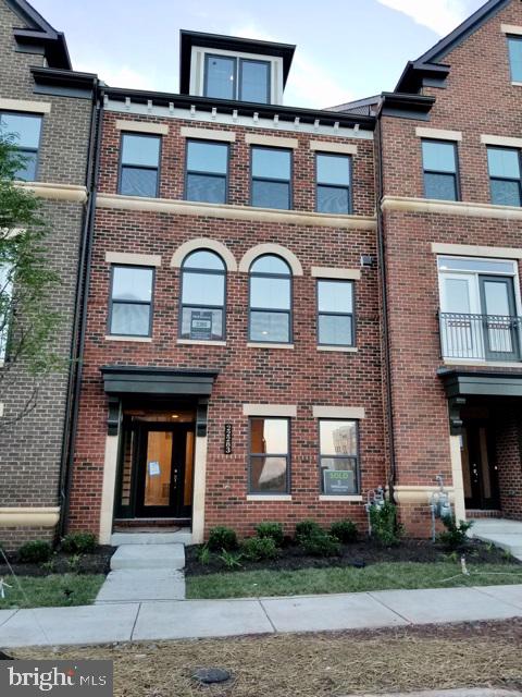 WESTMOORE AT MOOREFIELD - Residential Lease