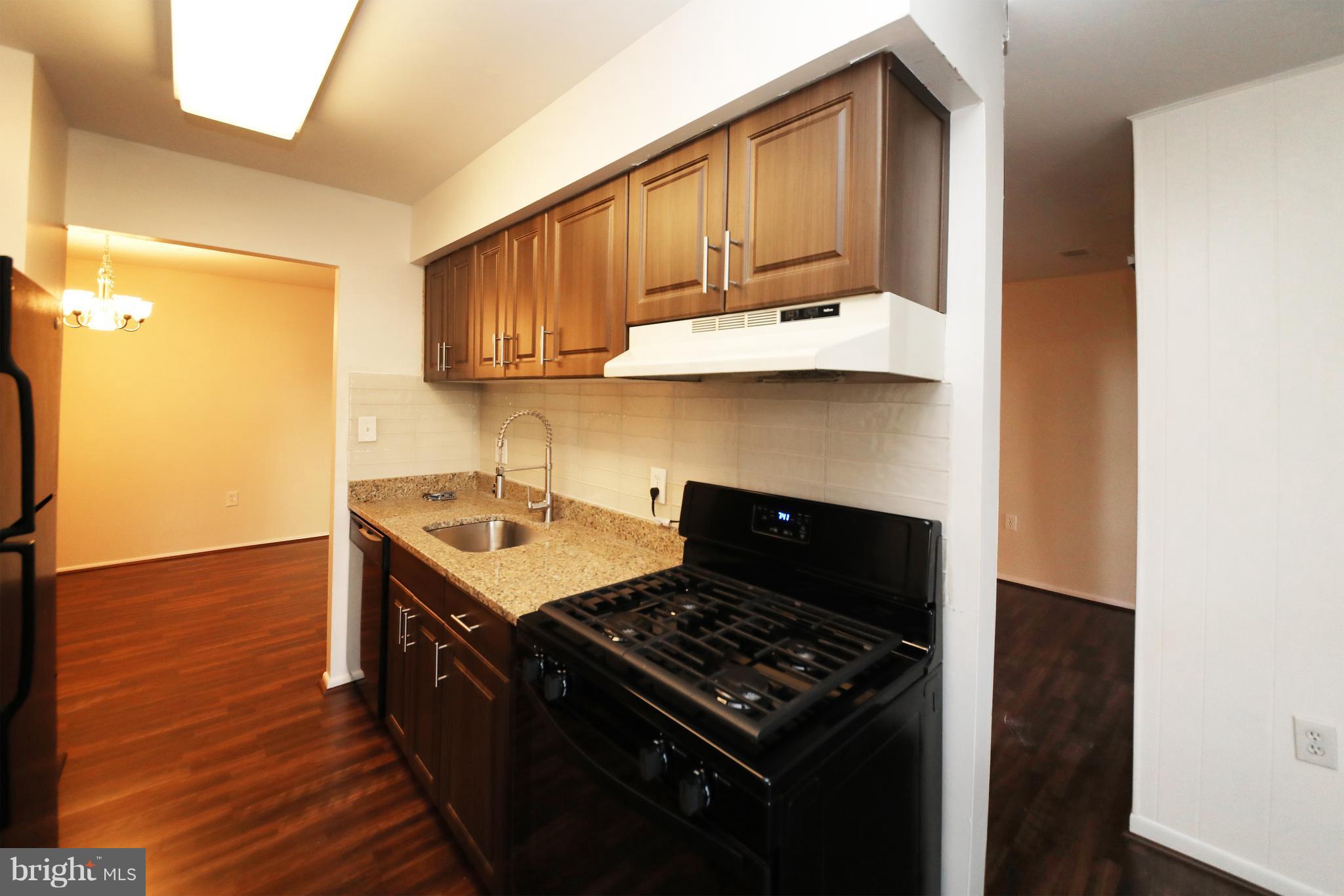 WOODBURN VILLAGE - Residential Lease