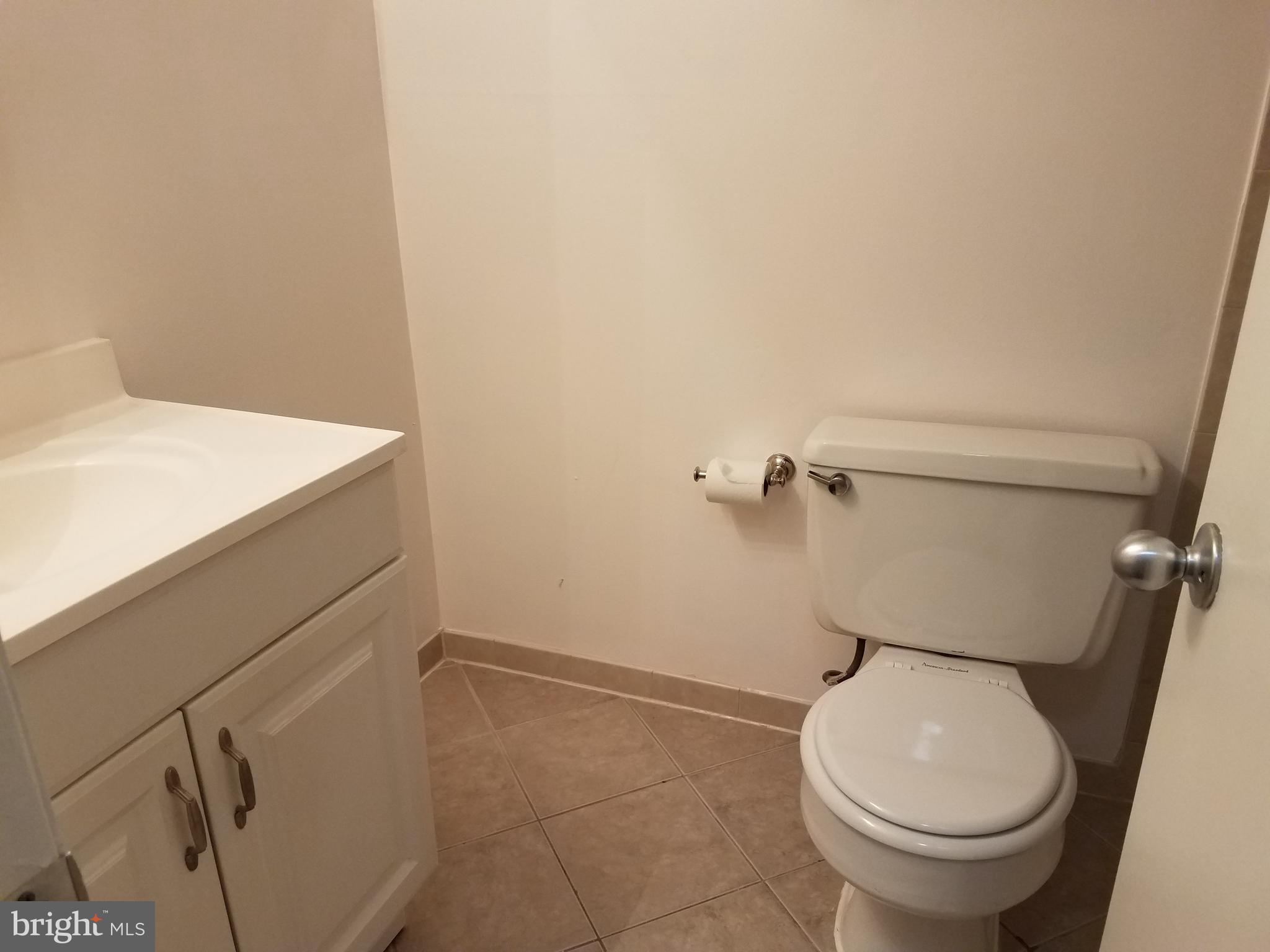 WOODBURN VILLAGE - Residential Lease