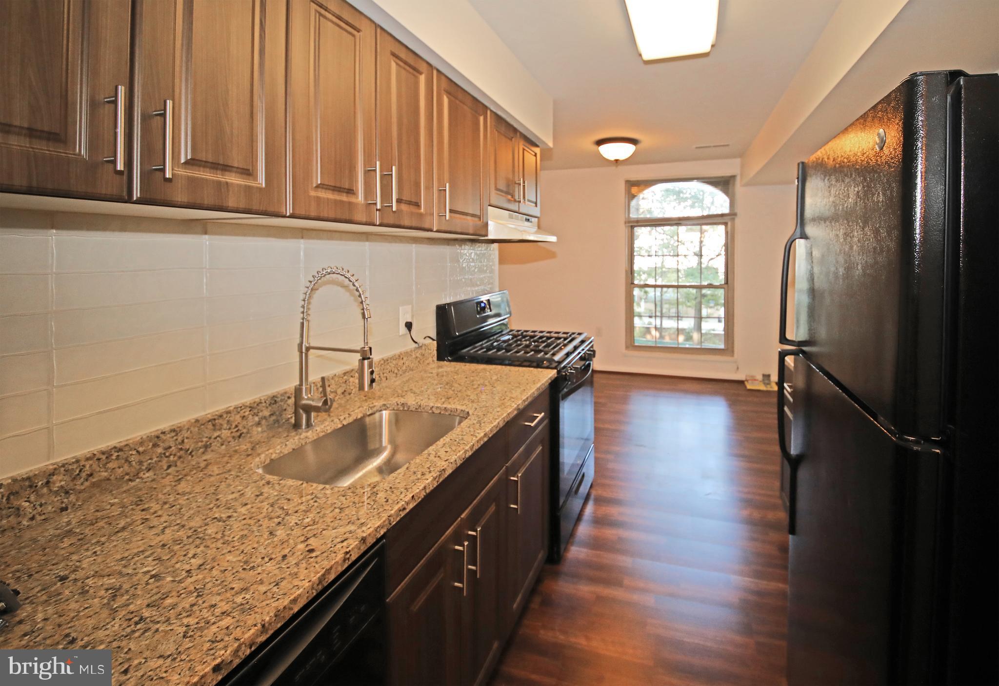 WOODBURN VILLAGE - Residential Lease