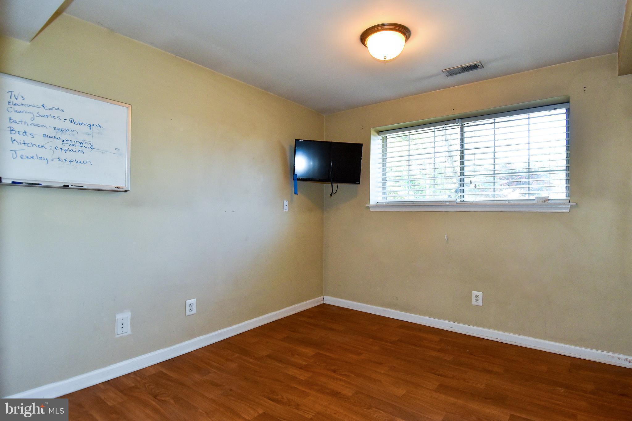 EXETER - Residential