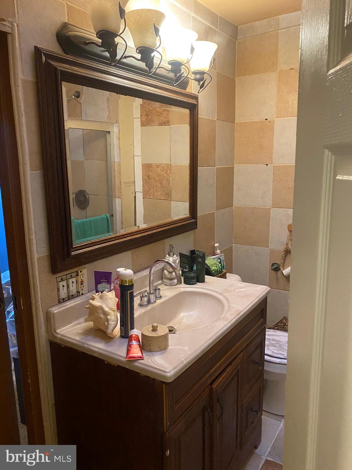 FELTONVILLE - Residential Income