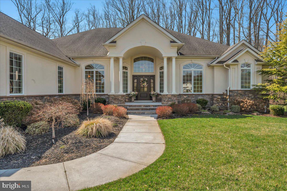122 JOANNE COURT