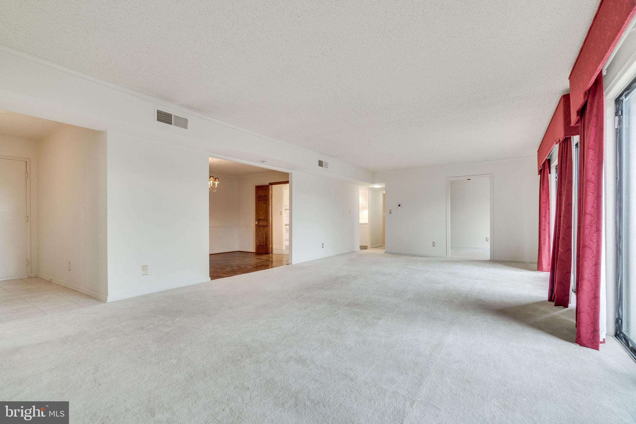 THE PLAZA - Residential Lease