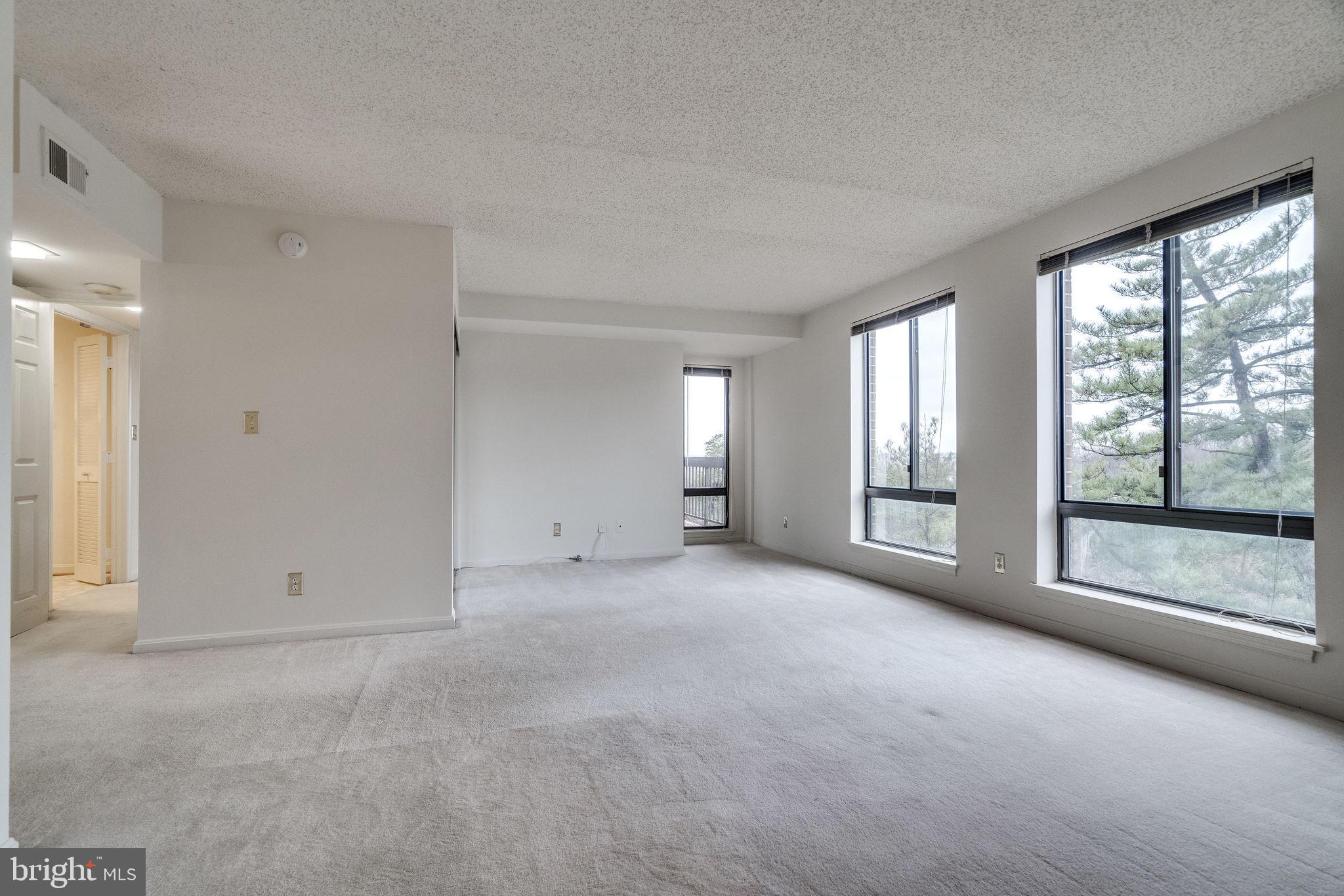 THE PLAZA - Residential Lease