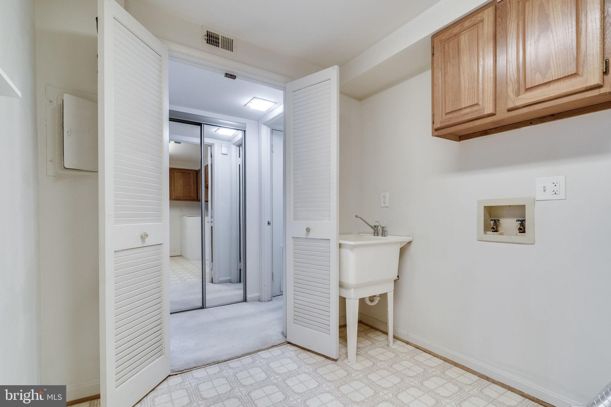 THE PLAZA - Residential Lease