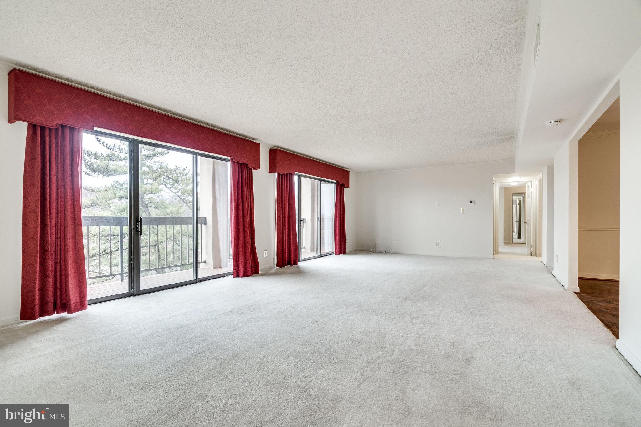 THE PLAZA - Residential Lease