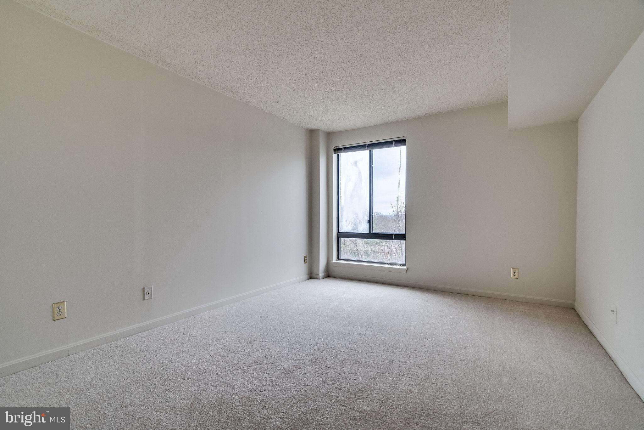 THE PLAZA - Residential Lease