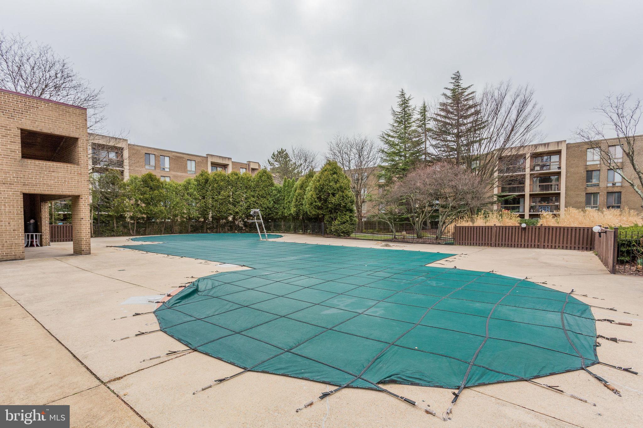 THE PLAZA - Residential Lease