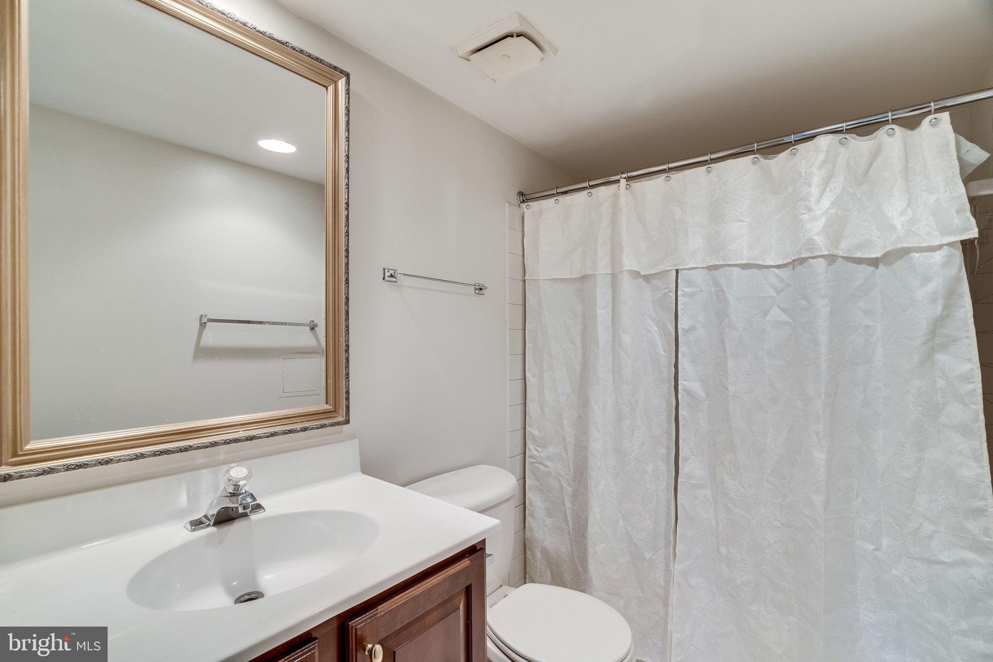 THE PLAZA - Residential Lease