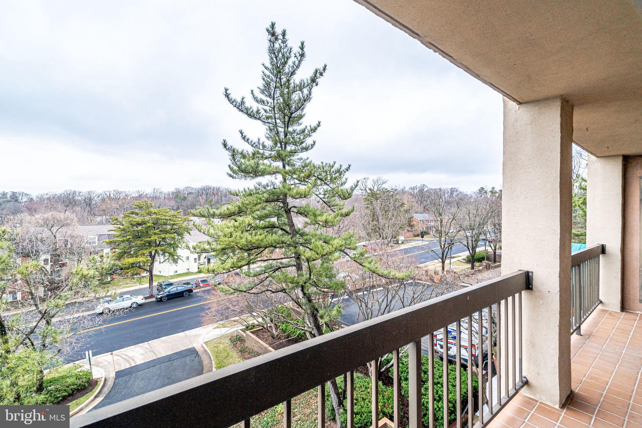 THE PLAZA - Residential Lease