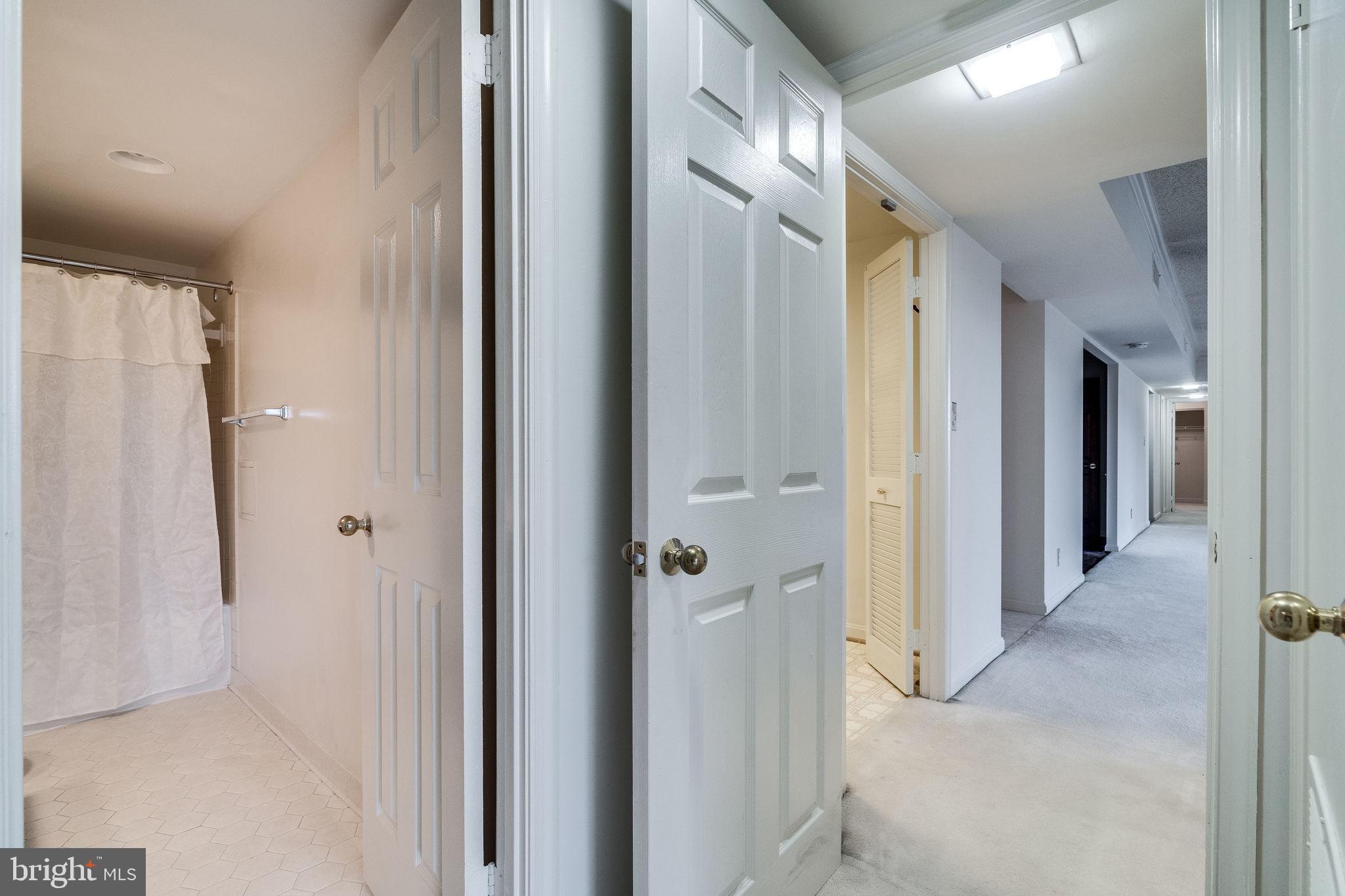 THE PLAZA - Residential Lease