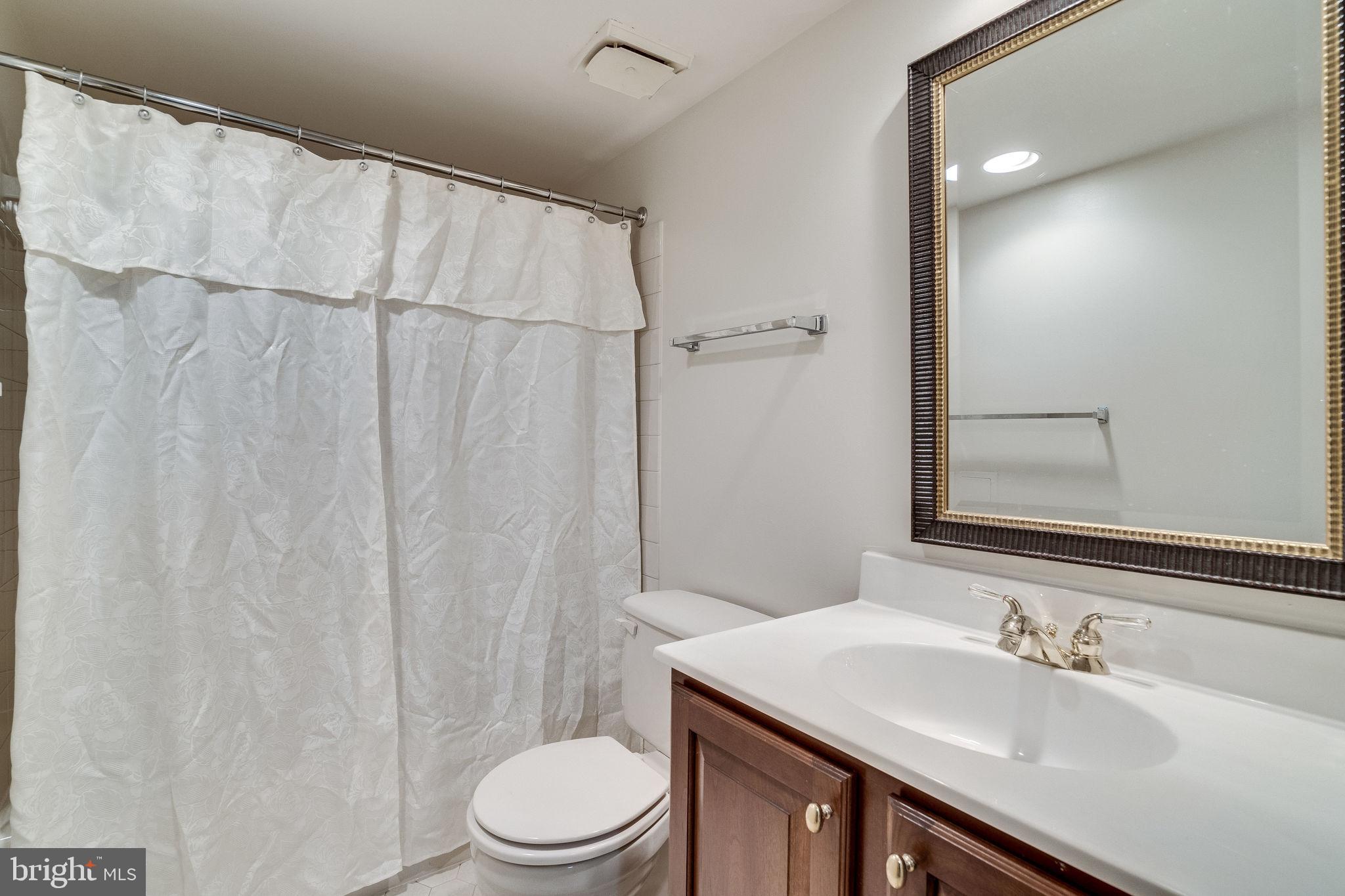 THE PLAZA - Residential Lease