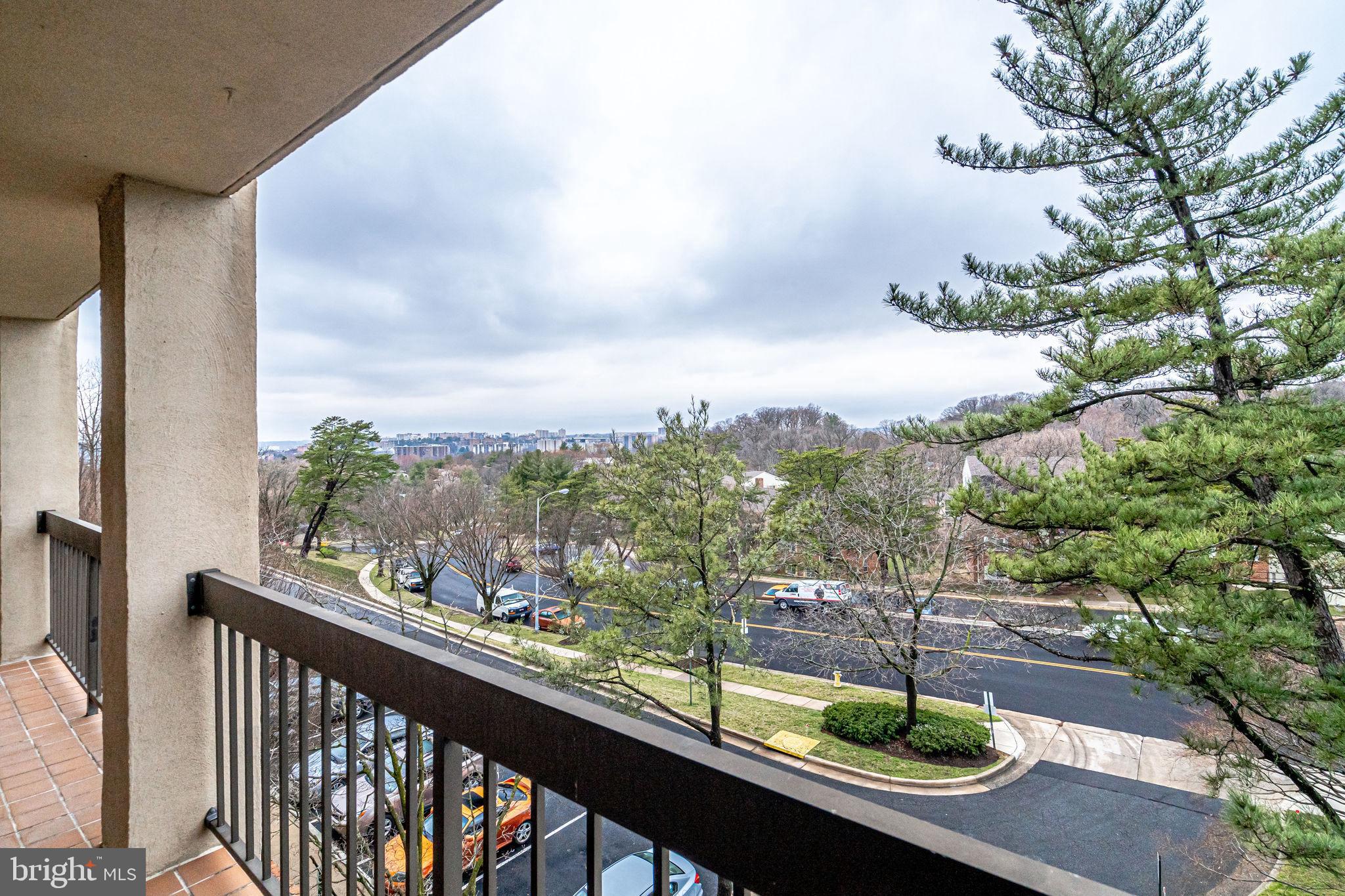 THE PLAZA - Residential Lease