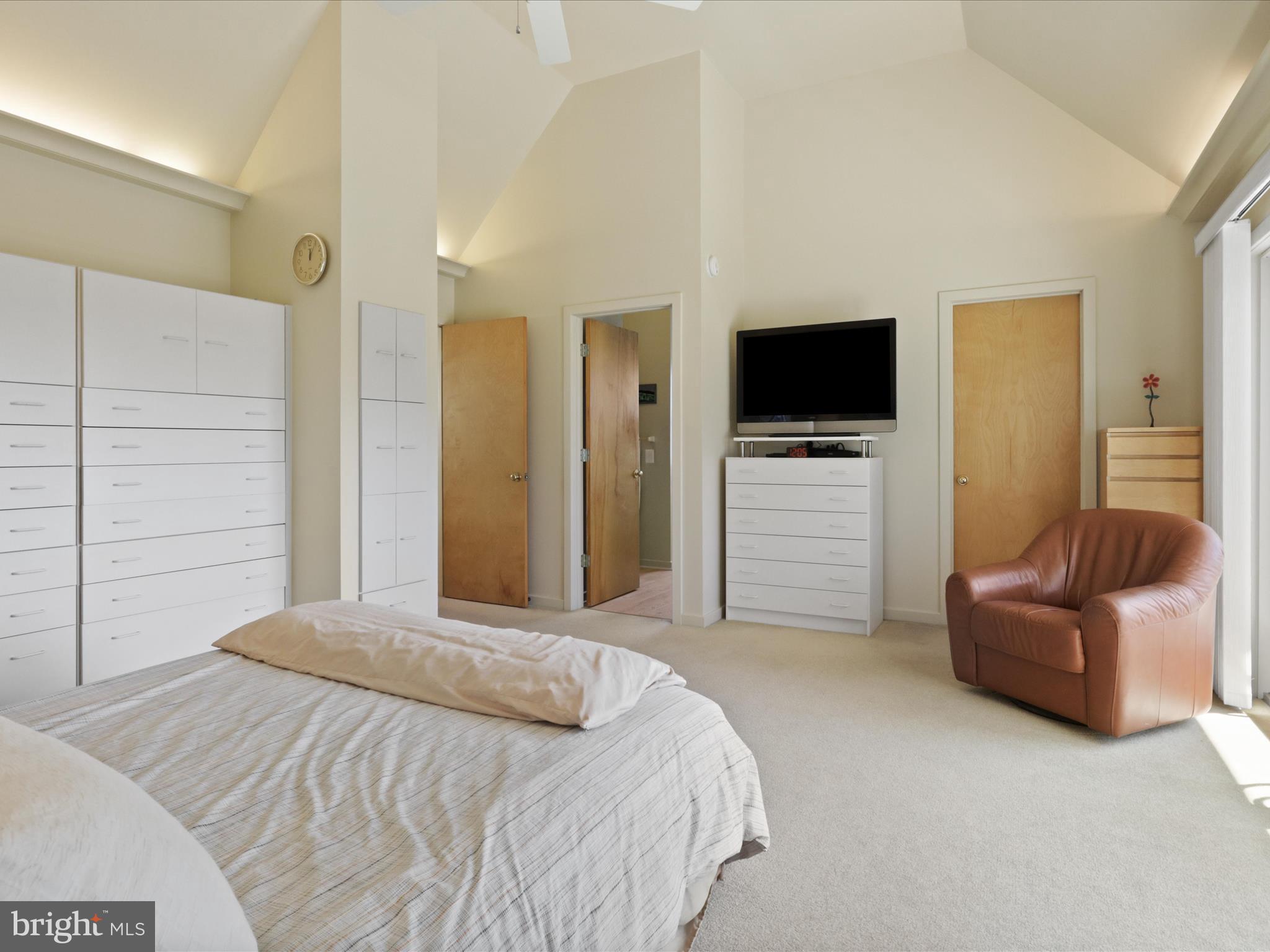 WAVERLY HILLS - Residential