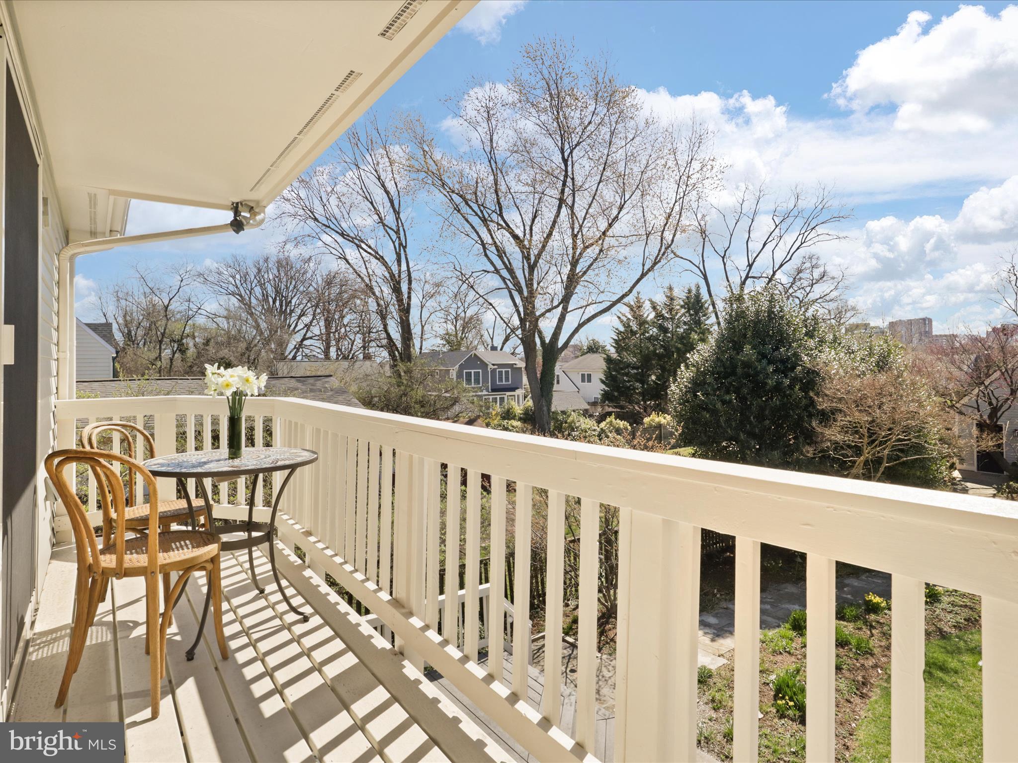 WAVERLY HILLS - Residential