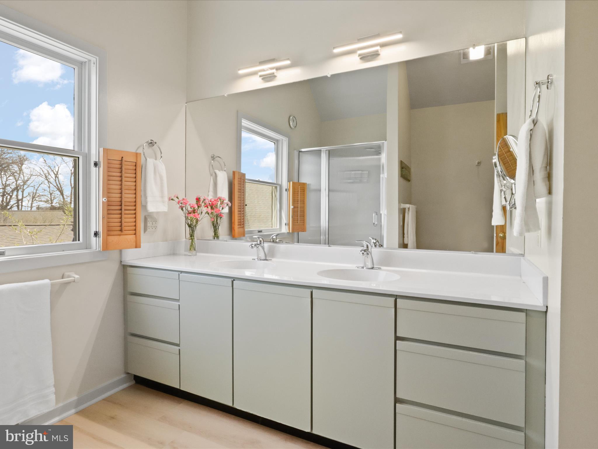 WAVERLY HILLS - Residential