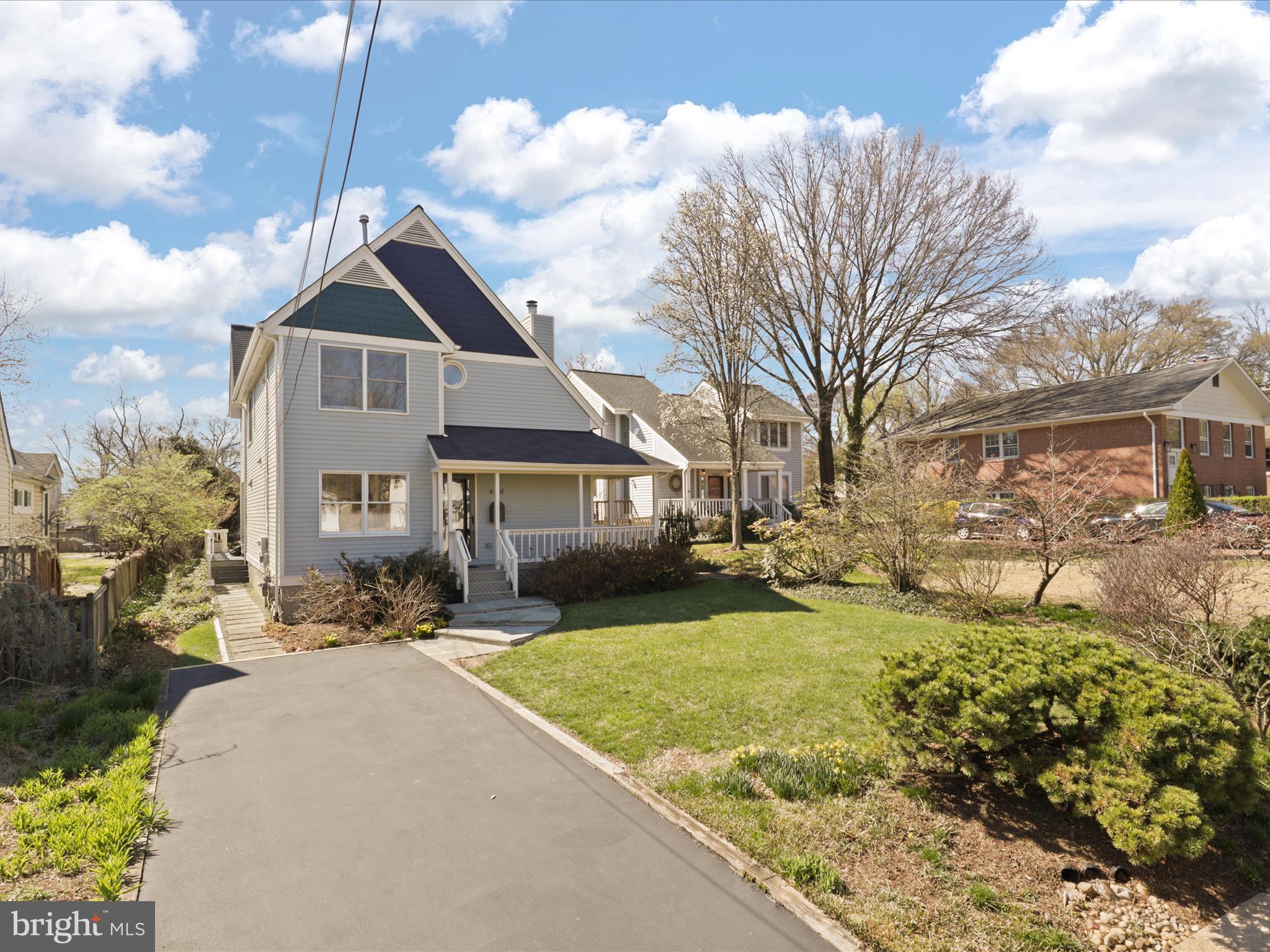 WAVERLY HILLS - Residential