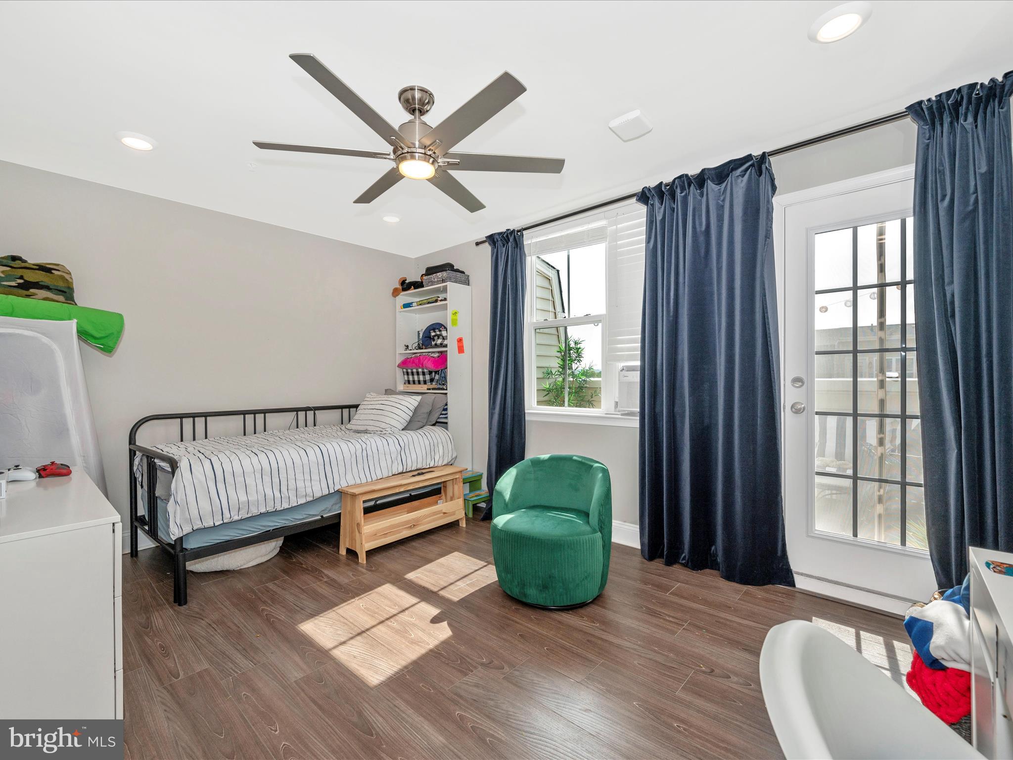 EASTCHURCH - Residential