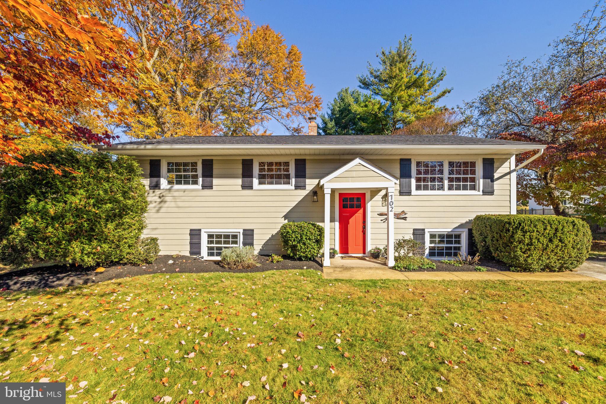 702 STONEWALL AVENUE