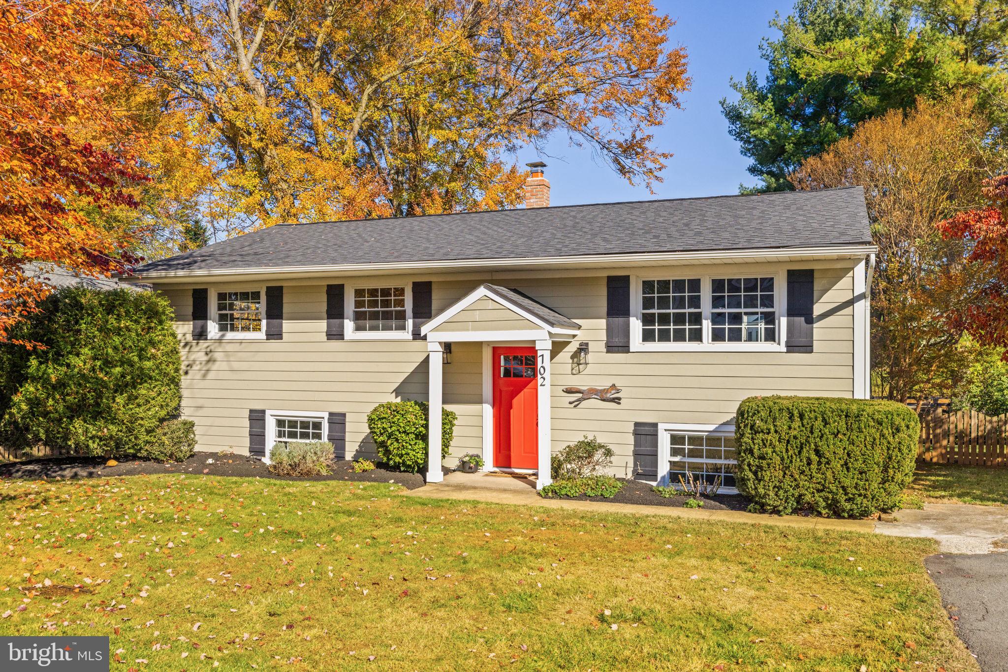 702 STONEWALL AVENUE