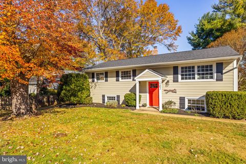 702 STONEWALL AVENUE MIDDLEBURG VA 20117