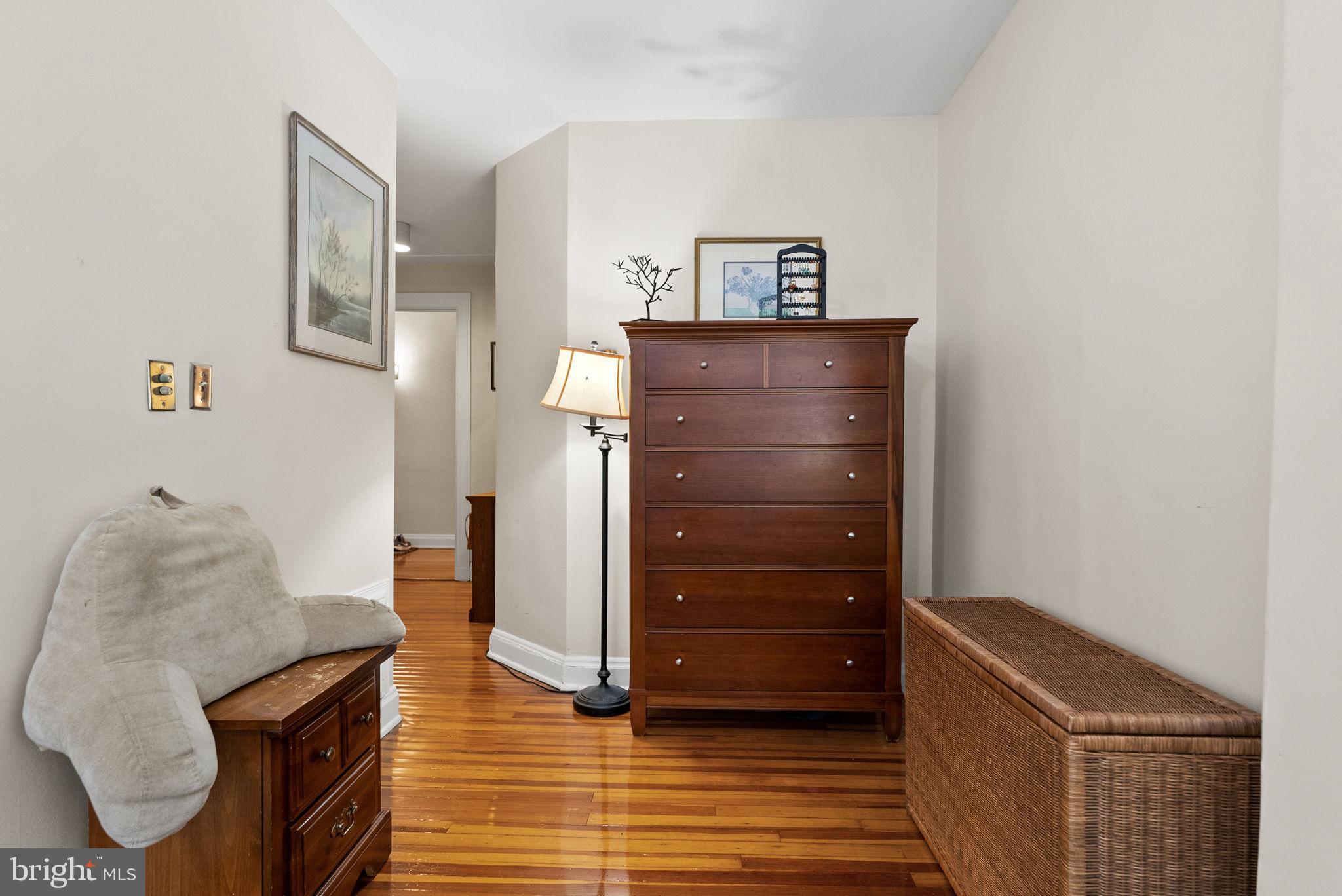 CHARLES VILLAGE - Residential