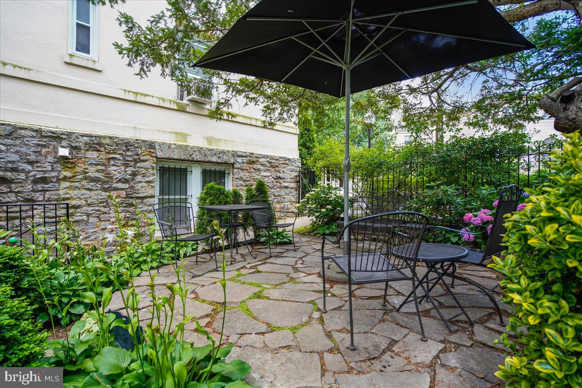 CHARLES VILLAGE - Residential