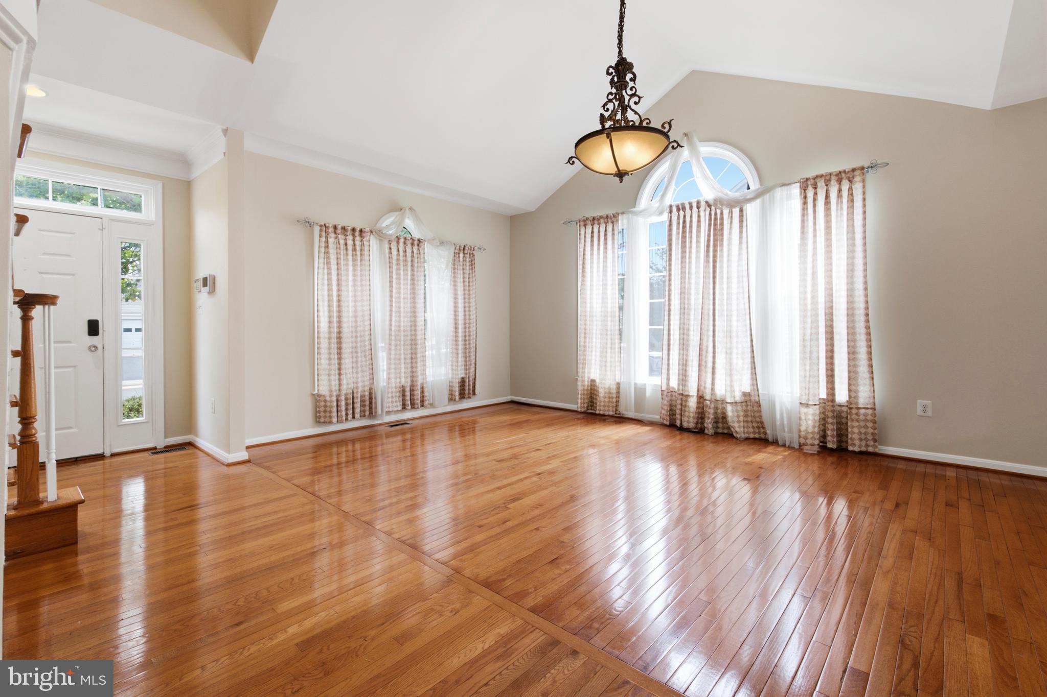 7608 MCWEADON LANE