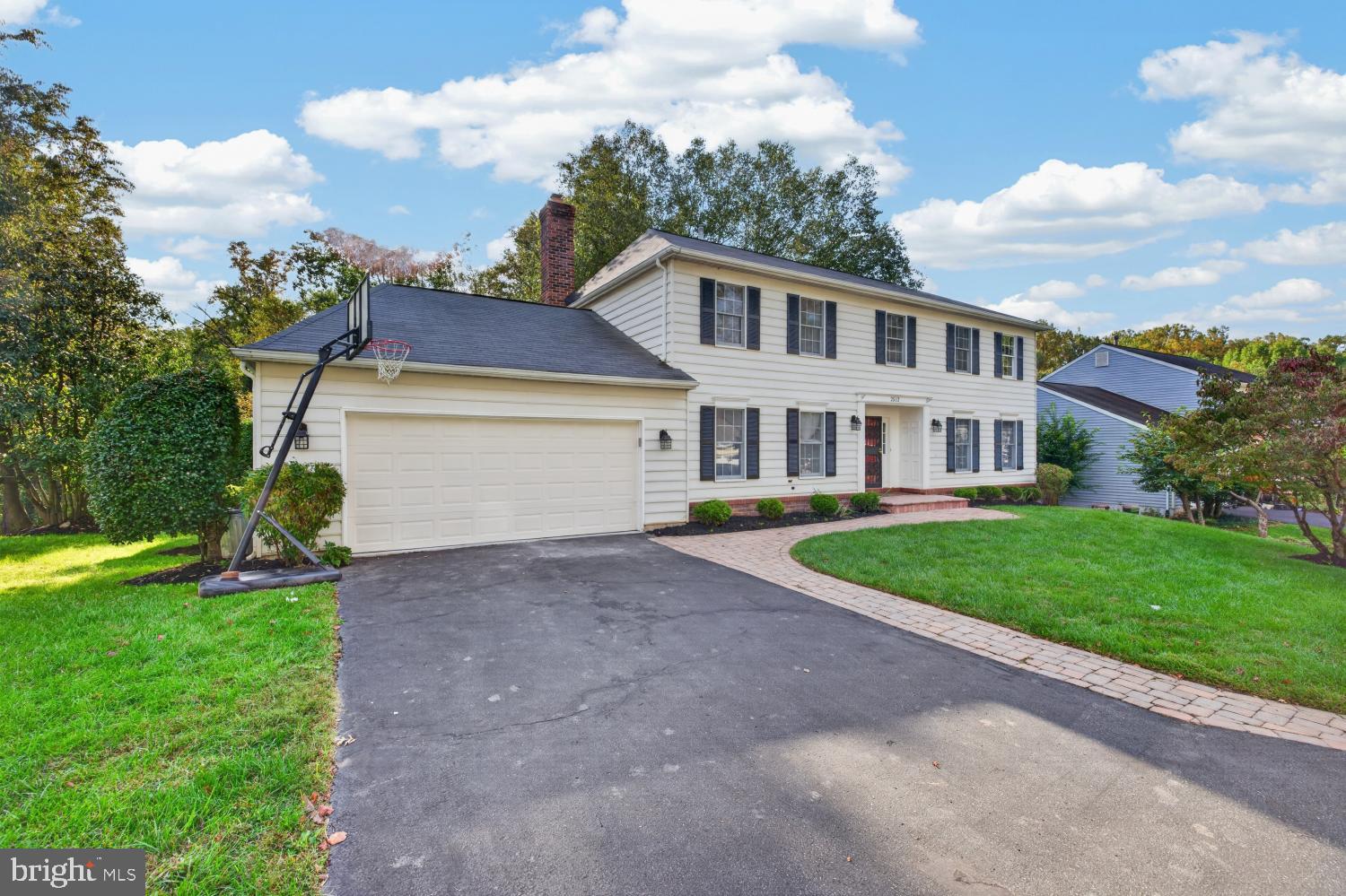 2512 LOCUSTWOOD PLACE