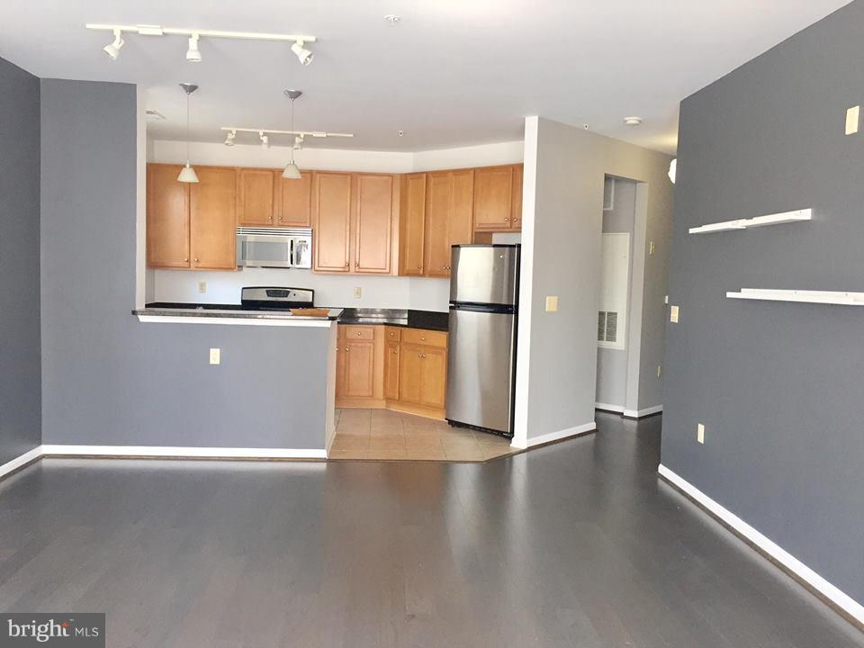 HALSTEAD AT THE METRO - Residential Lease