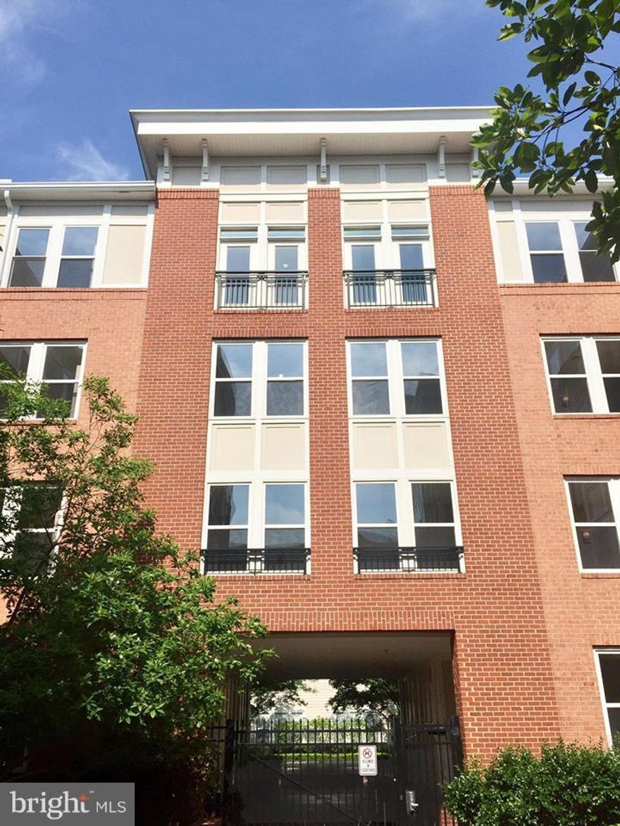 Presenting a modern 2-bedroom, 2-bathroom corner suite condo. This superb residence is conveniently located just one block away from DUNN LORING METRO and within the vibrant Mosaic District. The condo boasts a fully loaded open floor plan with a beautifully upgraded kitchen featuring stainless steel appliances and elegant granite countertops. The primary bathroom offers a dual vanity and a spacious walk-in closet. Residents will enjoy an array of fantastic AMENITIES, including a FITNESS CENTER, POOL, PARTY ROOM, BASKETBALL COURT, and much more. Additionally, the property includes the convenience of 2 covered parking spaces for your vehicles.