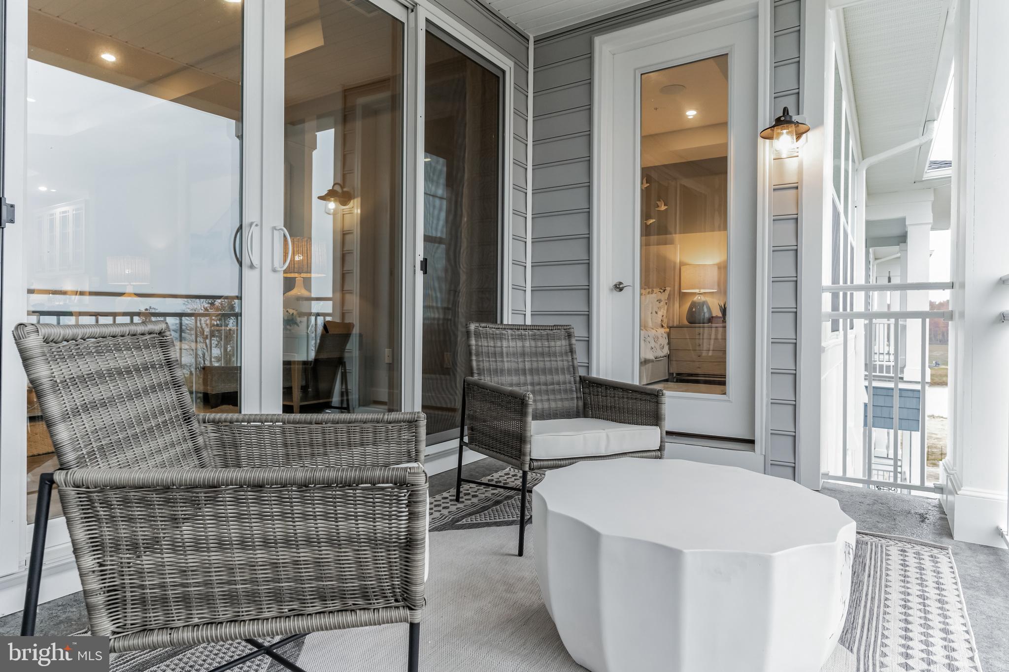 FOUR SEASONS AT KENT ISLAND - Residential