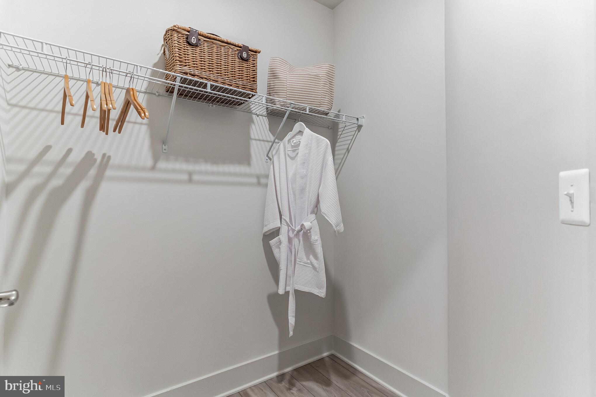 FOUR SEASONS AT KENT ISLAND - Residential