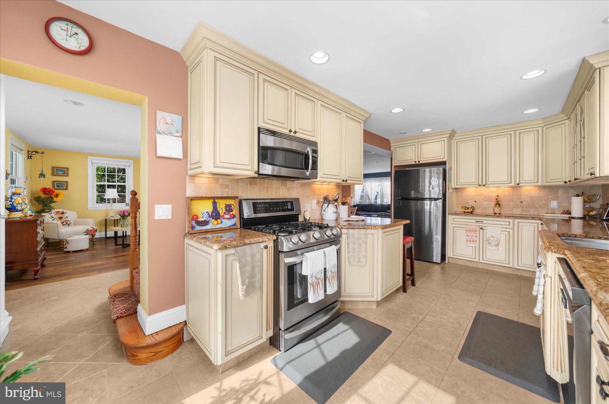 WESTGATE HILLS - Residential