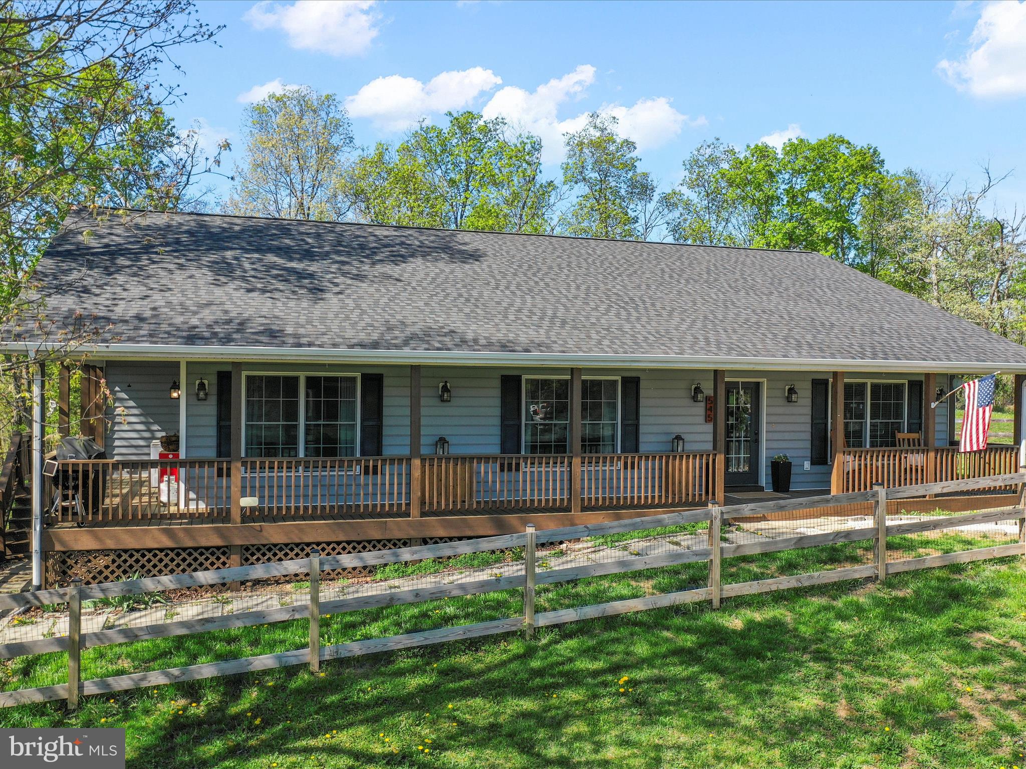 545 DEER RUN