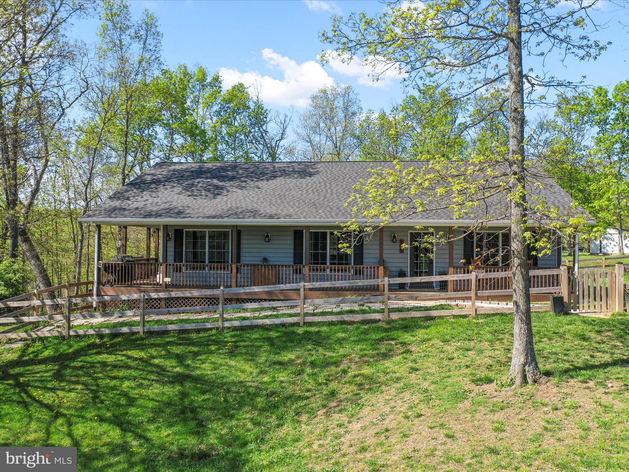 545 DEER RUN