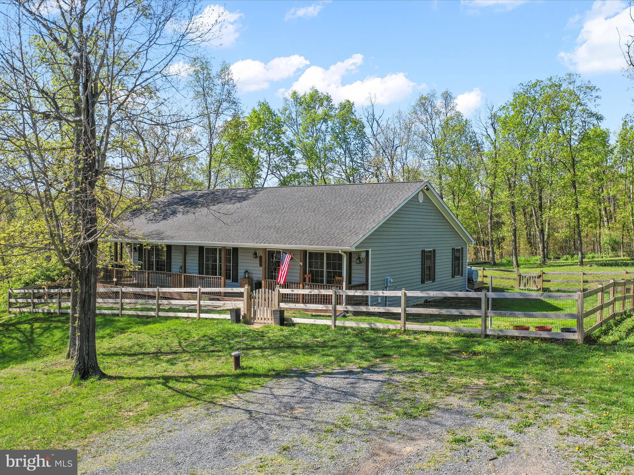 545 DEER RUN