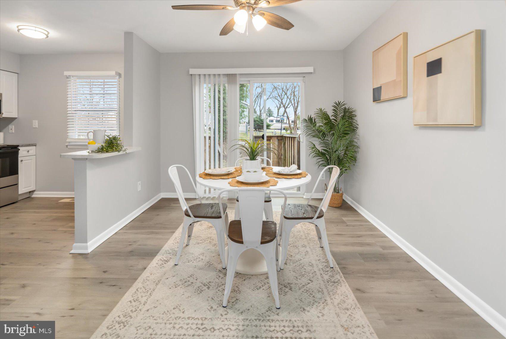 BRENTWOOD SQUARE - Residential