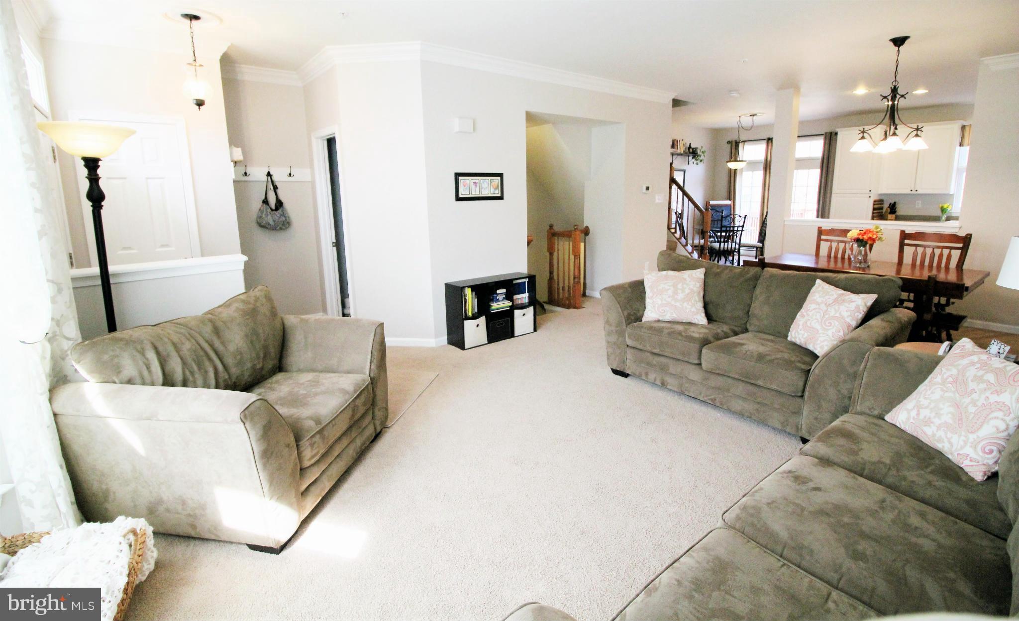 COUNTRY WALK - Residential